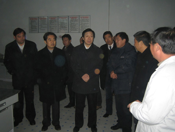 平橋區委書記張明春區長王繼軍陪同信陽市市委書記郭瑞民來我公司作專題調查